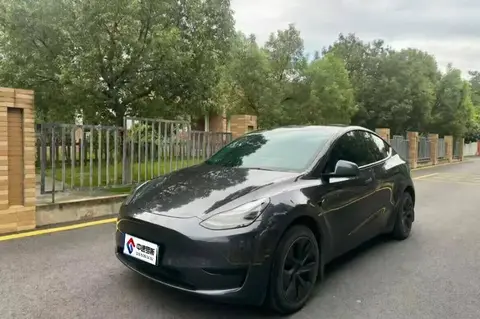 Model Y 2024 rear-wheel drive version