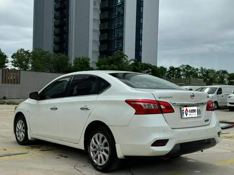 Sylphy 2016 1.6XL CVT Deluxe Edition — 4