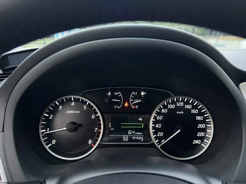 Sylphy 2018 1.6XV CVT Premium Edition — 17