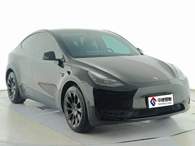 Model Y 2022 facelifted rear-wheel drive version — 3