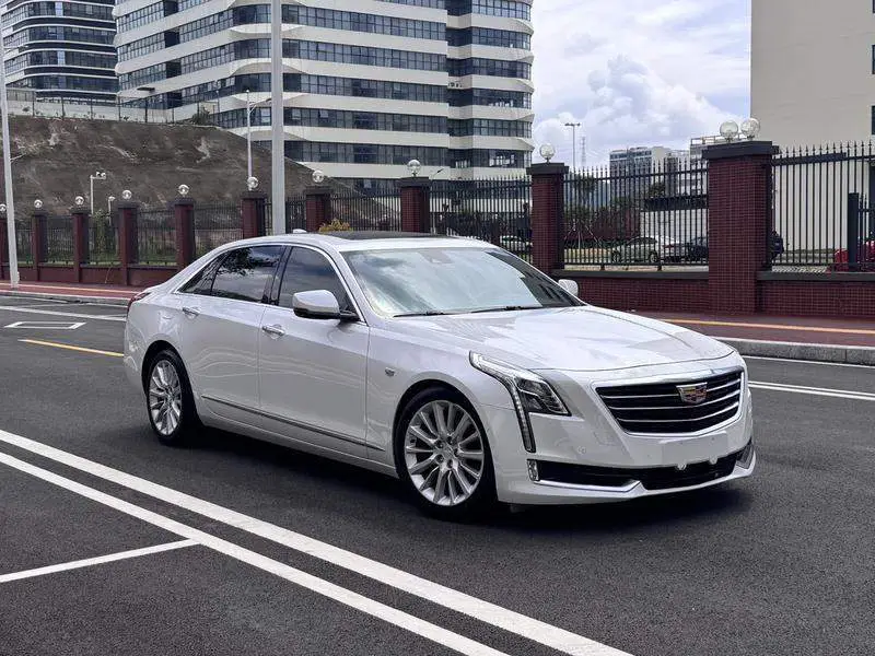 Cadillac CT6 2017 28T Leading Model — 3