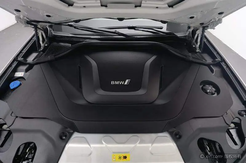 BMW iX3 2021 facelifted Pioneer model — 5