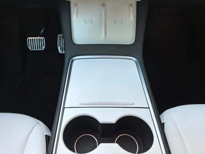 Model Y 2023 rear-wheel drive version — 10