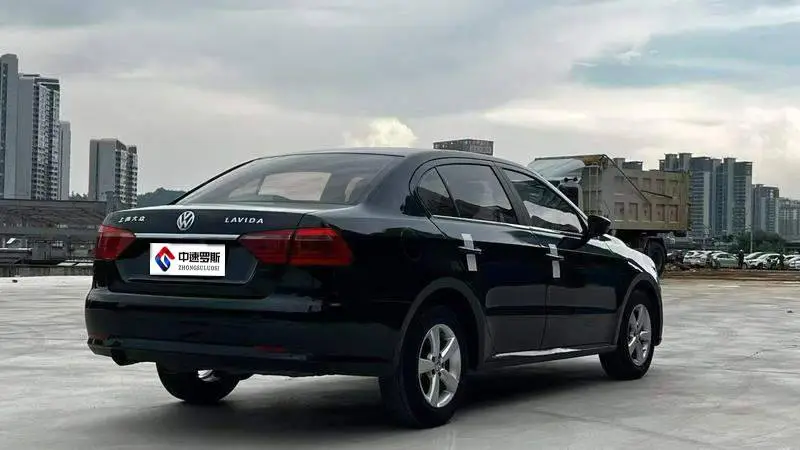 Lavida 2013 Classic 1.6L Manual Comfort Edition — 6