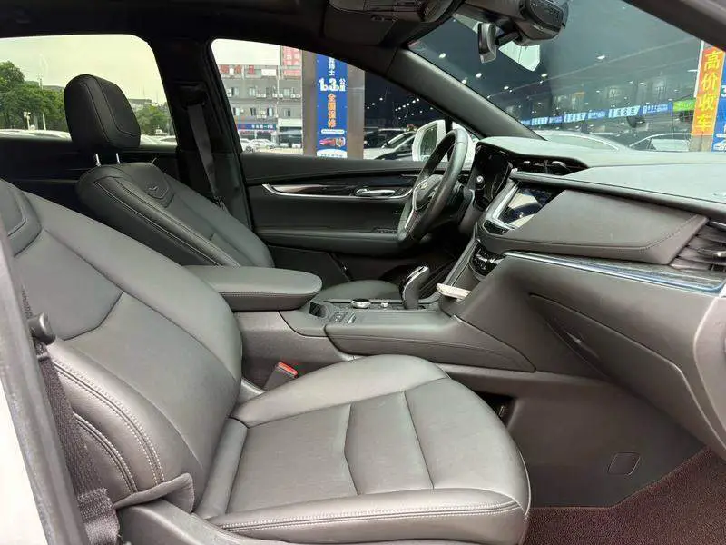 Cadillac XT5 2022 2.0T 2WD Luxury Model — 13