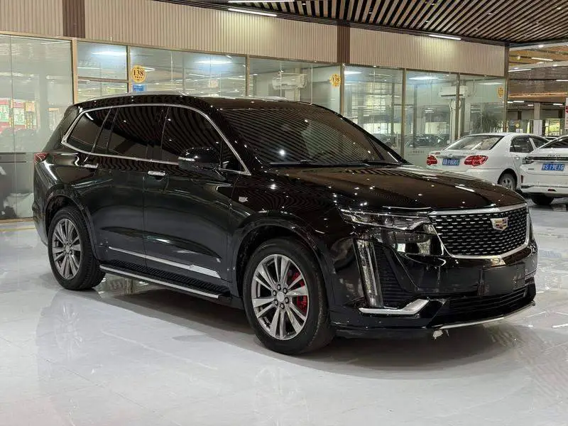 Cadillac XT6 2021 28T six-seat four-wheel drive luxury model — 3