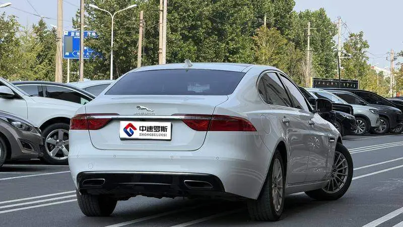 Jaguar XFL 2017 XFL 2.0T 200PS Elite Edition — 6