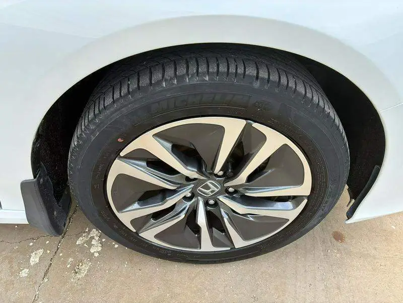 Accord 2022 Sharp Hybrid 2.0L Sharp Cool Edition — 6