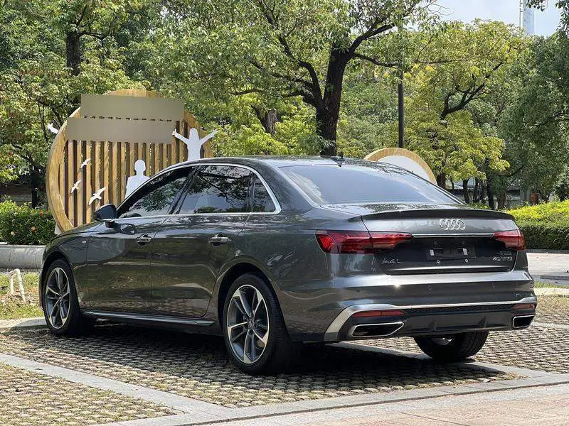 Audi A4L 2020 40 TFSI Stylish and Dynamic — 4