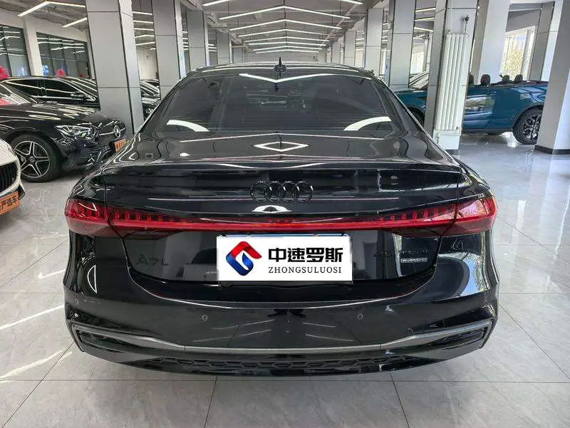 Audi A7L 2024 45 TFSI quattro S-line Shadow Warrior Edition — 5