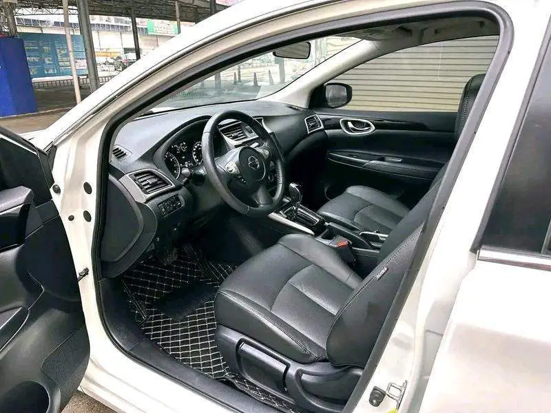 Sylphy 2018 1.6XV CVT Premium Edition — 14