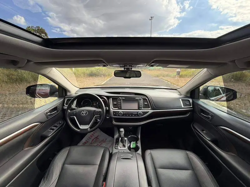 Highlander 2015 2.0T 4WD Supreme Edition 7 Seaters — 7
