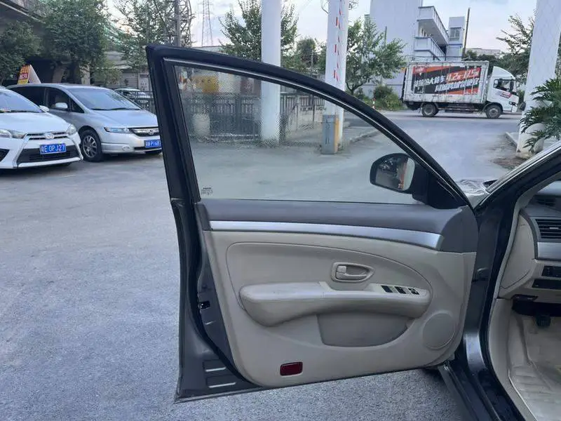 Sylphy 2012 Classic 1.6XE Manual Comfort Edition — 16
