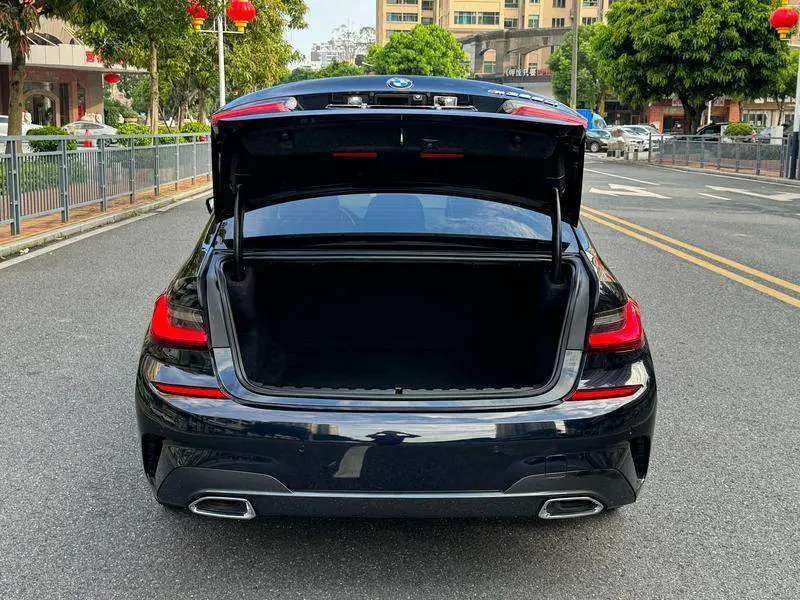 BMW 3 Series 2021 325Li xDrive M Sport Package — 13