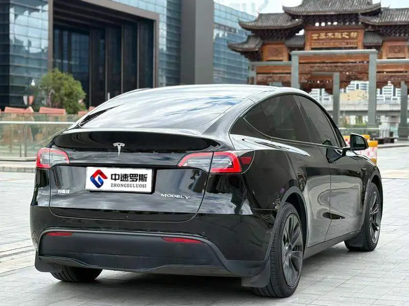 Model Y 2023 rear-wheel drive version — 5