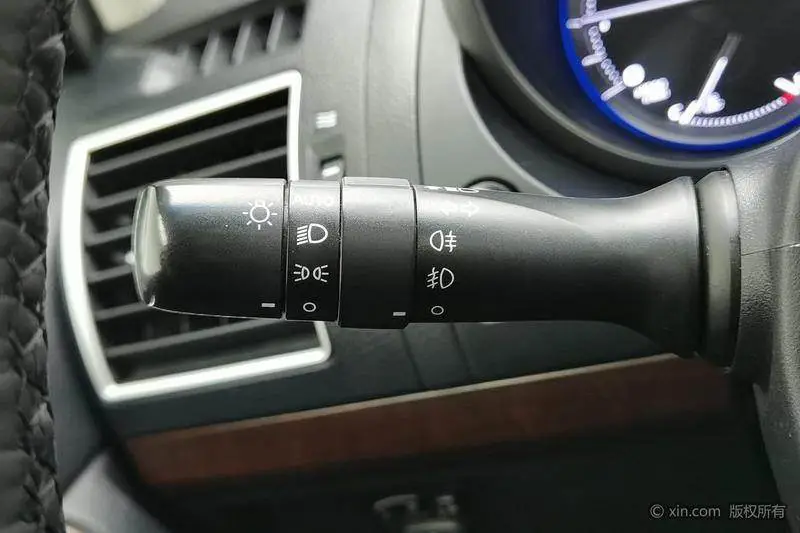 Prado 2016 3.5L Automatic TX-L NAVI — 16