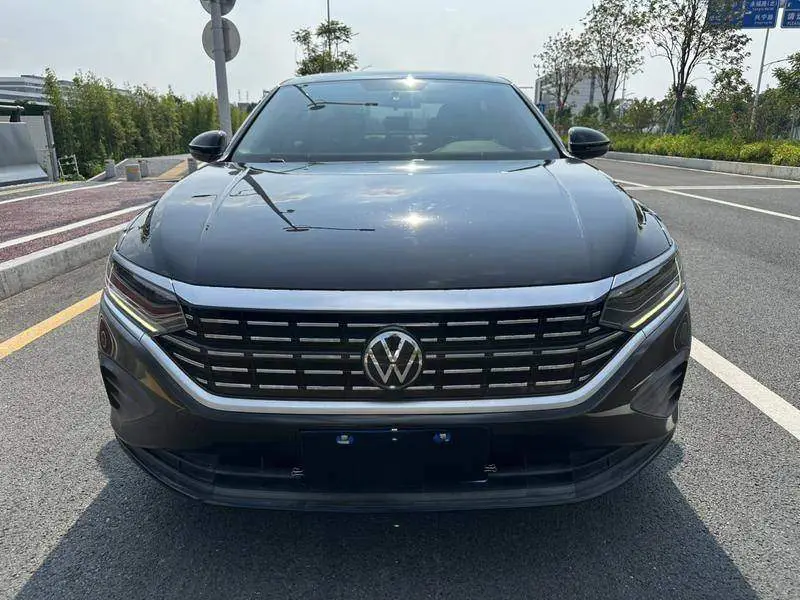 Passat 2023 280TSI Business Edition — 2