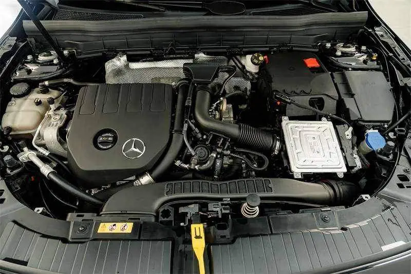 Mercedes-Benz GLB 2022 GLB 200 Dynamic — 5