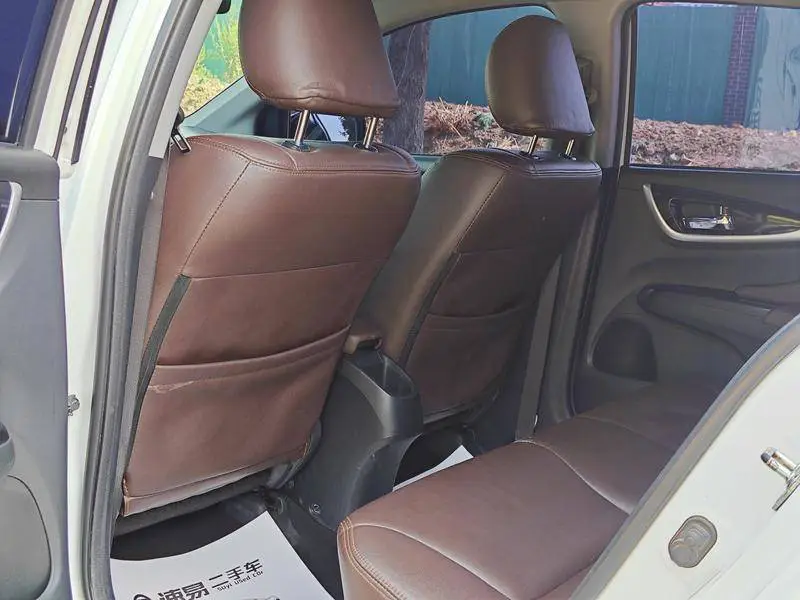 Lingpai 2015 1.8L Automatic Comfort Edition — 10