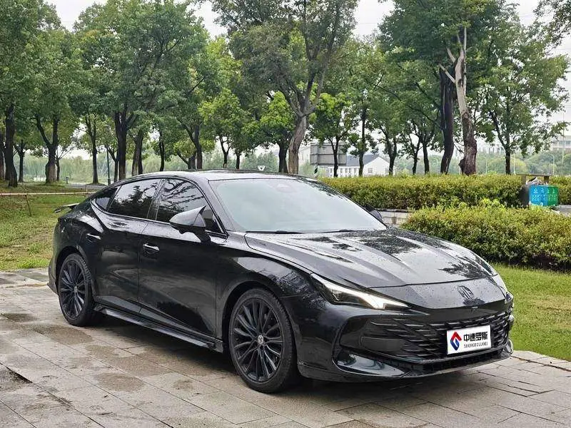 MG7 2023 2.0T Automatic Beauty Hunter Premium Edition — 3