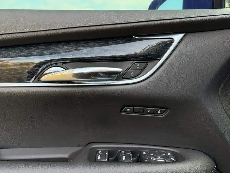 Cadillac XT5 2020 28T Luxury Model — 9