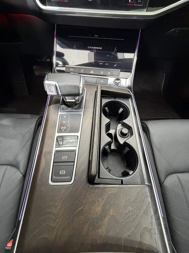 Audi A6L 2021 45 TFSI Premium Elegance — 12