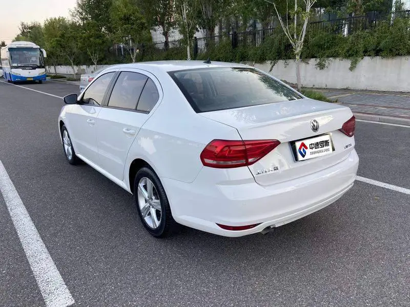 Lavida 2017 1.6L Manual Fashion Edition — 4