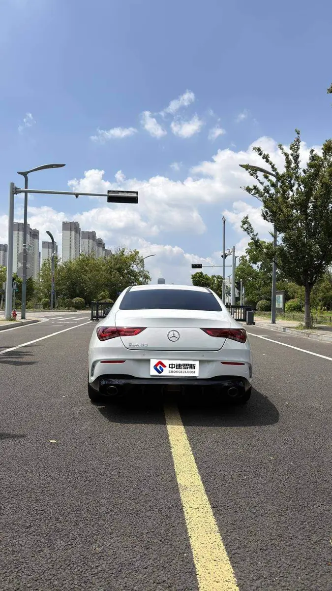 Mercedes-Benz CLA AMG 2020 AMG CLA 35 4MATIC — 12