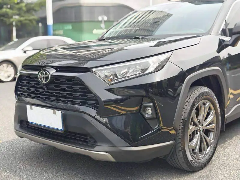 RAV4 Rongfang 2023 2.0L CVT 2WD Fashion Edition — 13