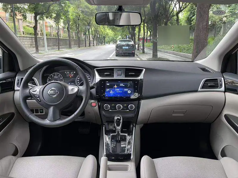 Sylphy 2018 1.6XV CVT Premium Edition — 6
