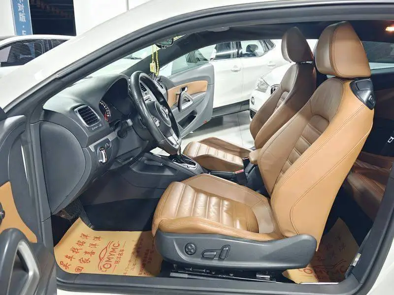 Scirocco 2011 2.0TSI Luxury Edition — 10