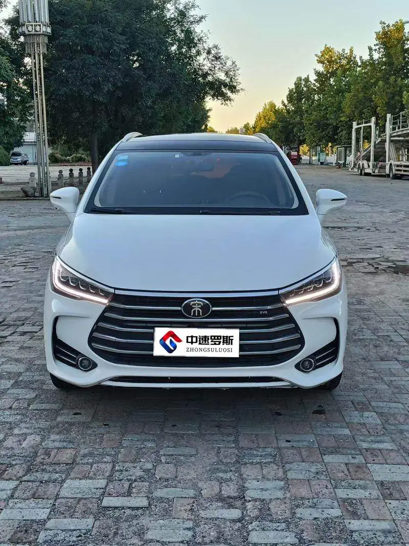 Song MAX 2017 1.5T Automatic Intelligent Link Premium 7 Seaters — 2