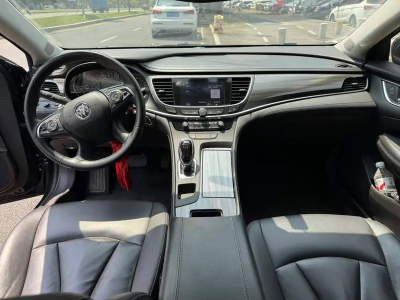 LaCrosse 2022 652T Luxury — 8