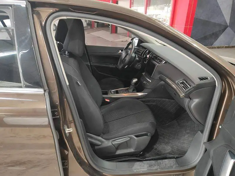 Peugeot 408 2016 1.6T Automatic Luxury Edition — 11