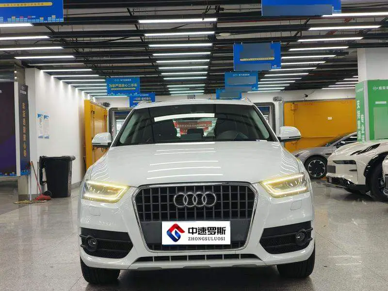 Audi Q3 2015 35 TFSI Progressive — 2