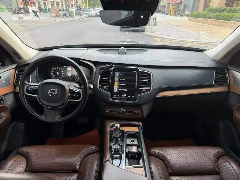 Volvo XC90 2018 T6 Premium Edition 7 Seaters — 7