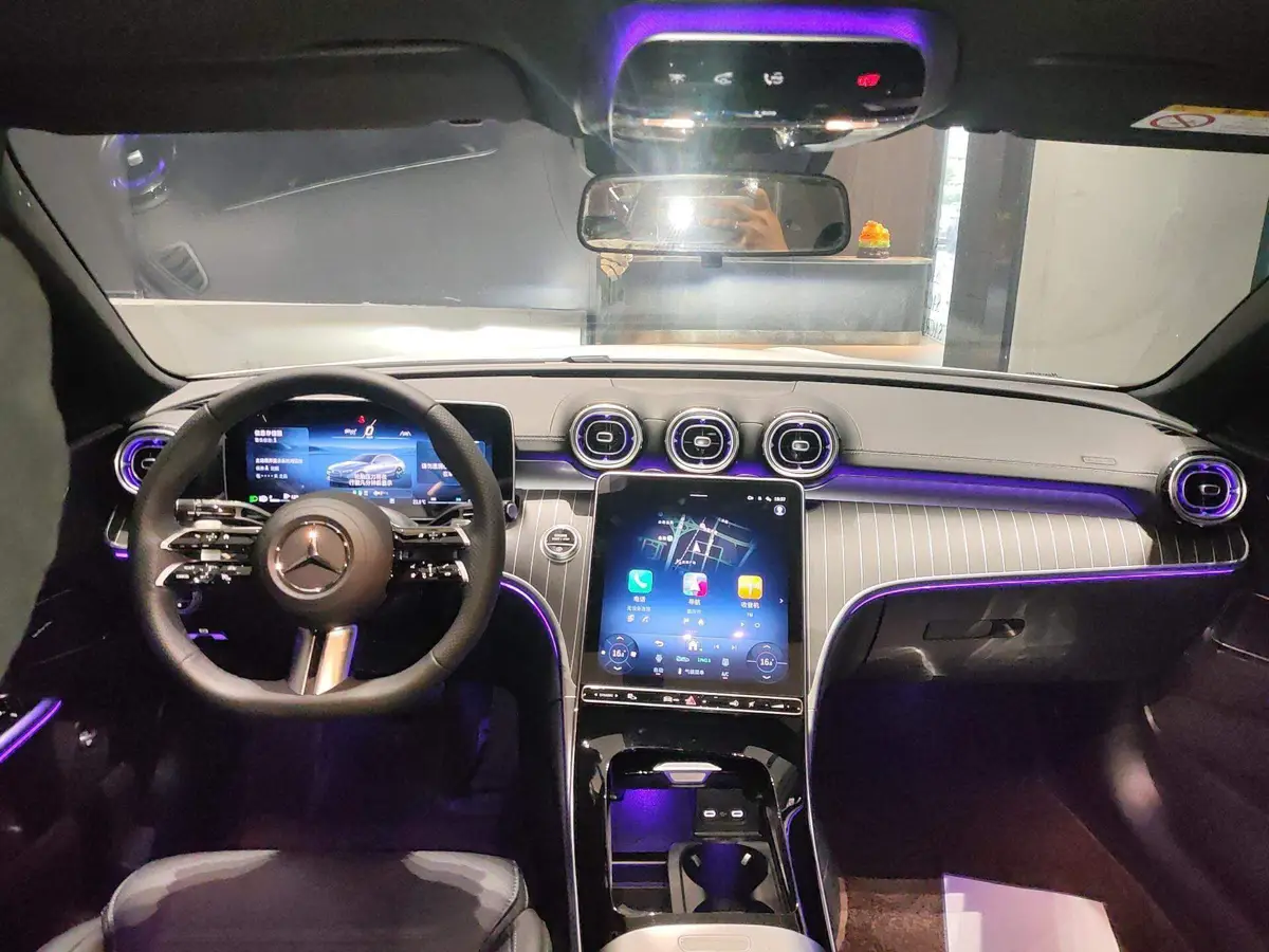 Mercedes-Benz C-Class 2025 C 260 L Sport — 5