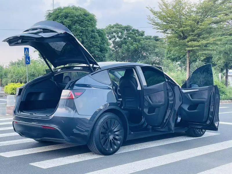 Model Y 2024 rear-wheel drive version — 10