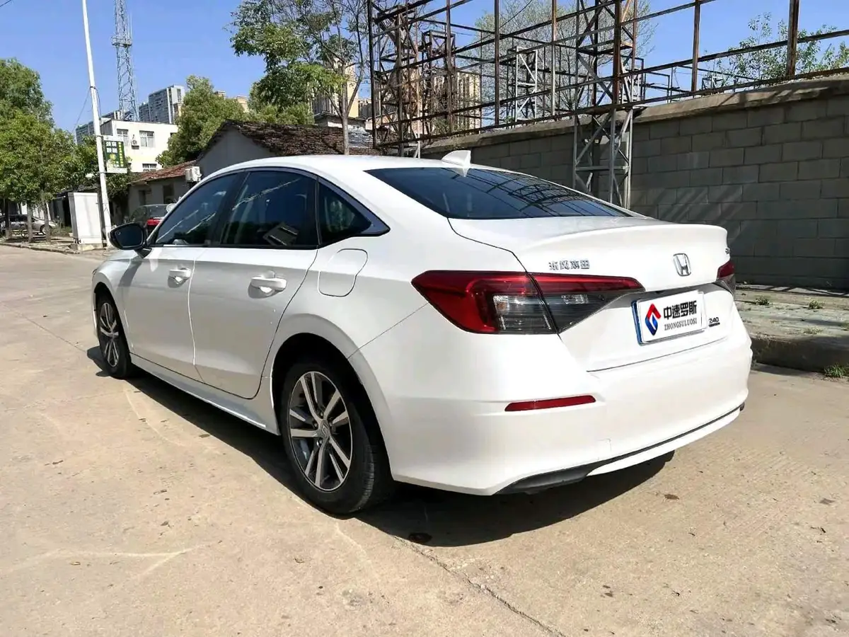 Civic 2022 240TURBO CVT Dynamic Edition — 2