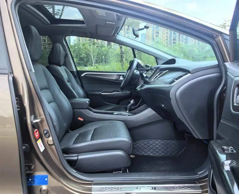 Jed 2014 1.8L CVT Luxury Edition 5 Seaters — 14