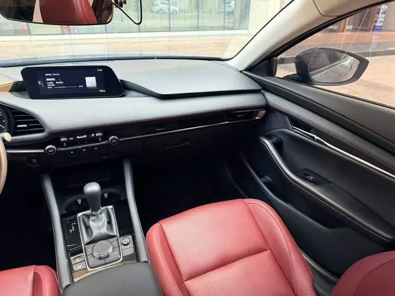 Mazda 3 Angkesaila 2023 2.0L Automatic Elegant Edition — 14