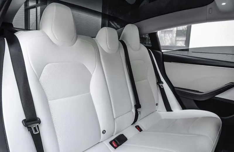 Model 3 2024 High-Performance All-Wheel Drive — 17