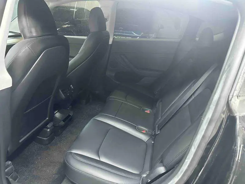 Model Y 2022 rear-wheel drive version — 9