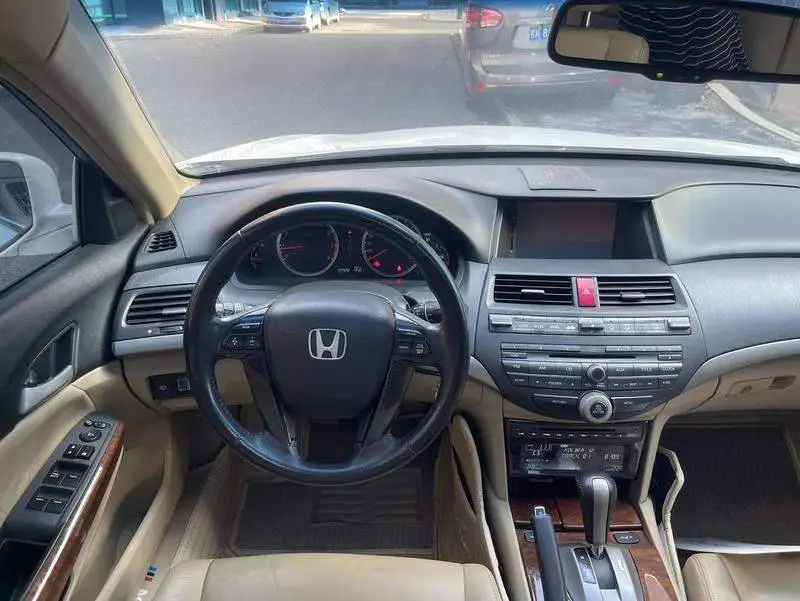 Accord 2012 2.0L SE — 9