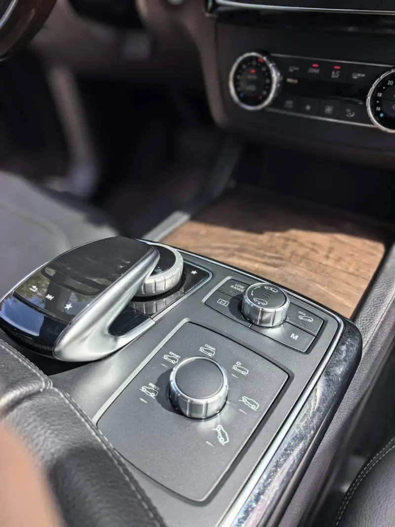 Mercedes-Benz GLS 2018 GLS 400 4MATIC Luxury — 14