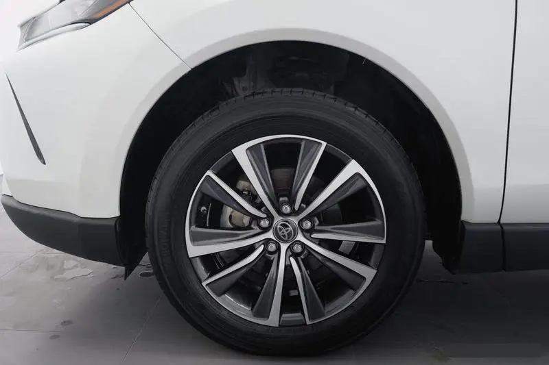 Ling Fang HARRIER 2023 2.0L CVT 2WD Progressive Edition — 8