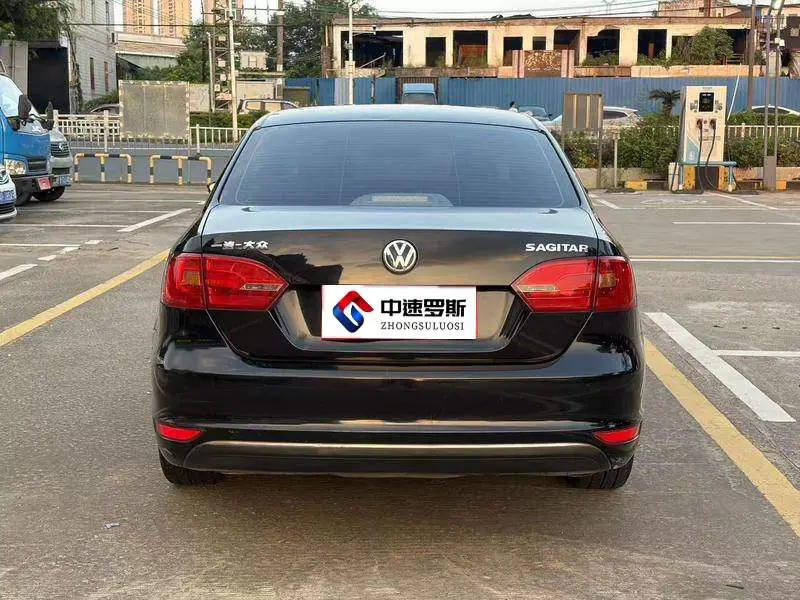 Sagitar 2012 1.6L Automatic Comfort — 5