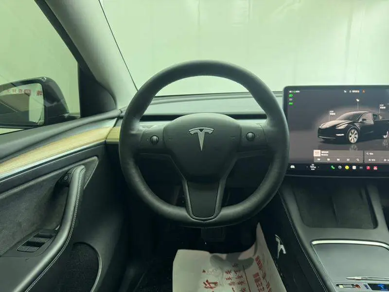 Model Y 2022 facelifted rear-wheel drive version — 9
