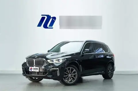 BMW X5 2022 xDrive 30Li Premium M Sport Package