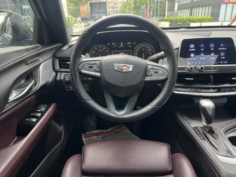 Cadillac CT4 2022 28T Premium — 11